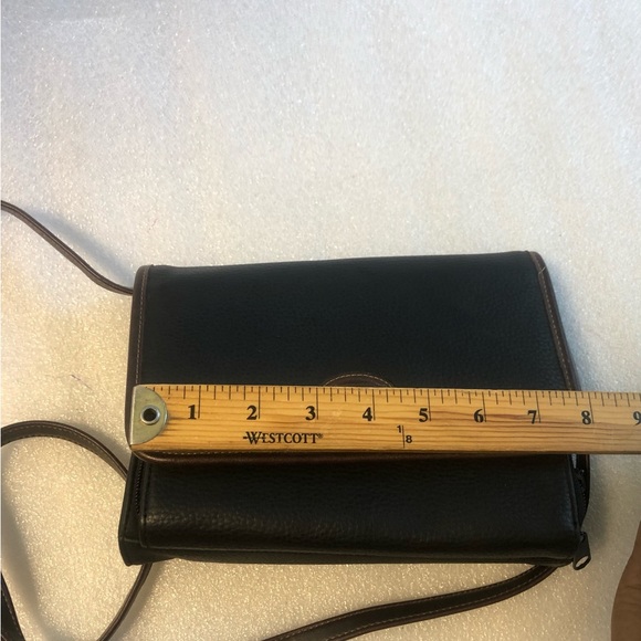 Cherokee Brown leather cross body purse - Picture 4 of 16